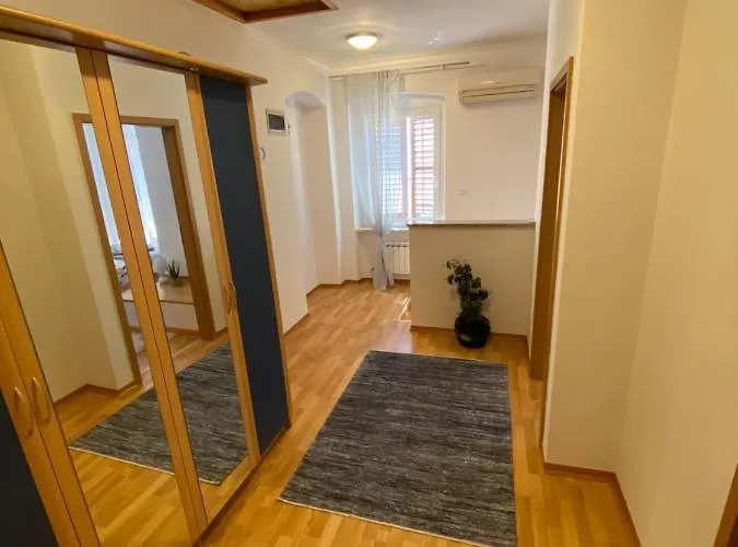 Shadi Apartment